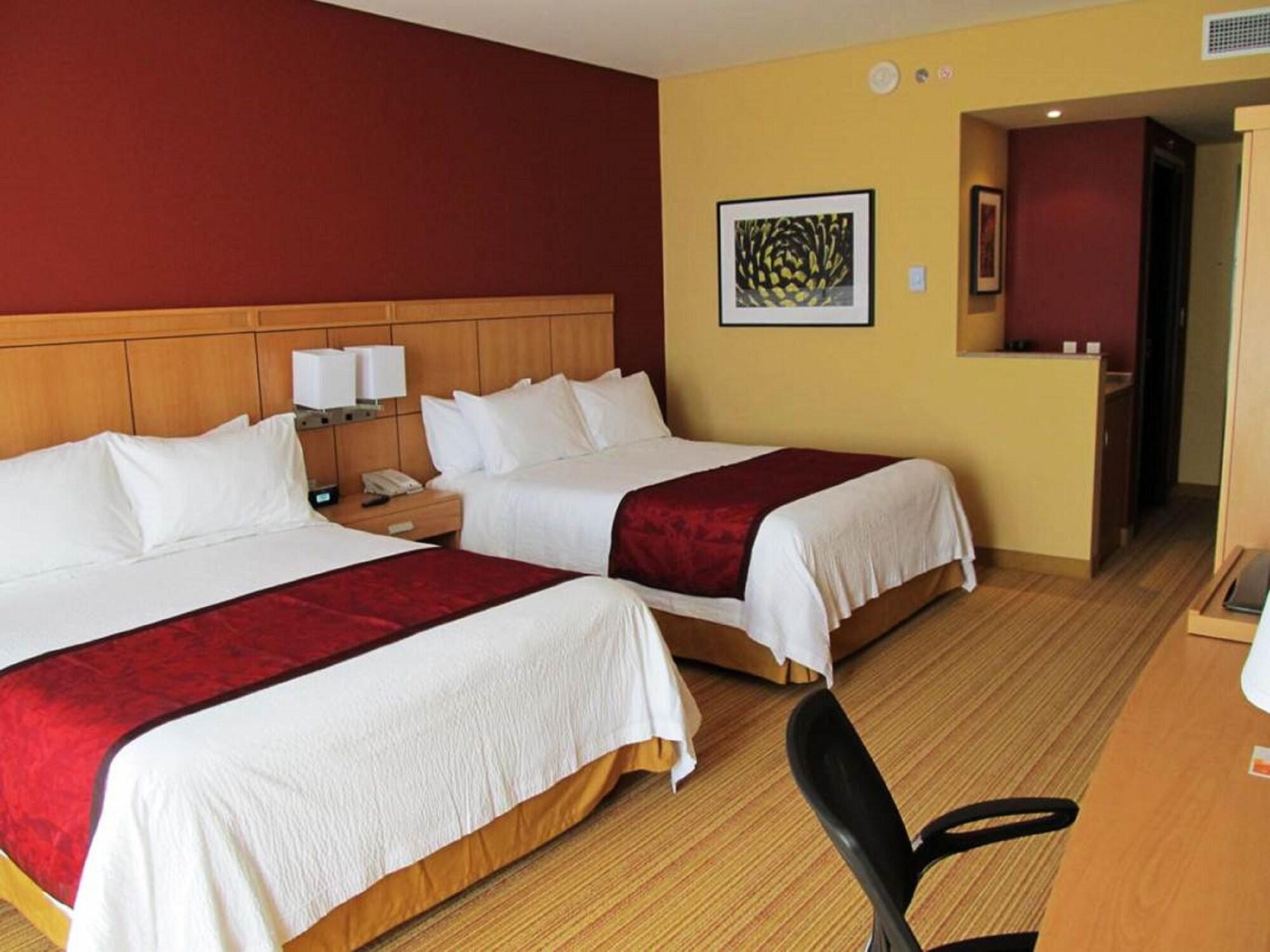 Courtyard By Marriott Leon At The Poliforum Extérieur photo