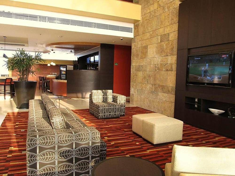 Courtyard By Marriott Leon At The Poliforum Extérieur photo