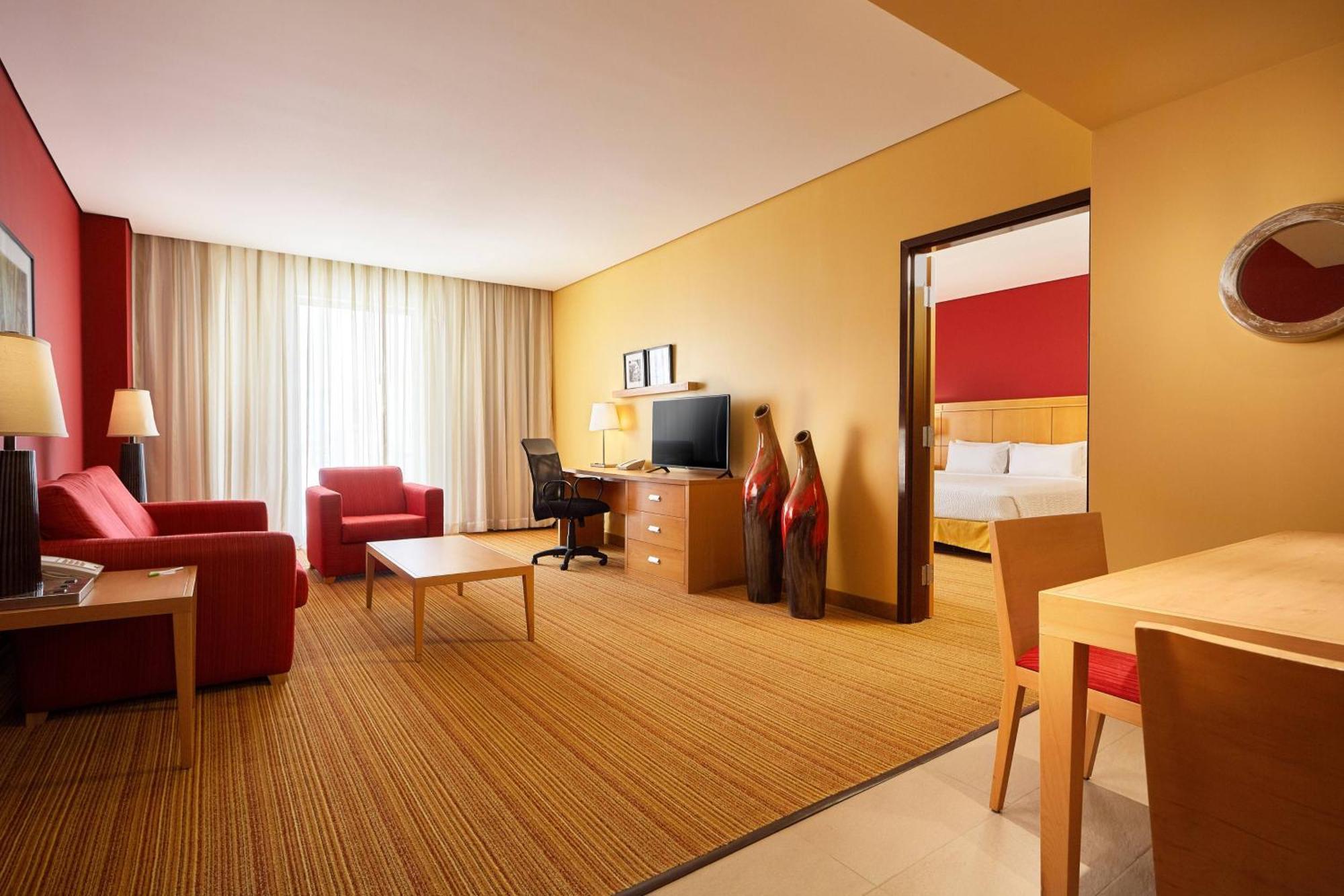 Courtyard By Marriott Leon At The Poliforum Extérieur photo